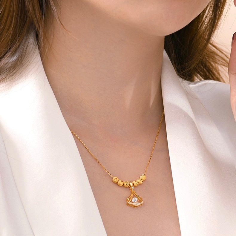 14 k gold pendant necklace