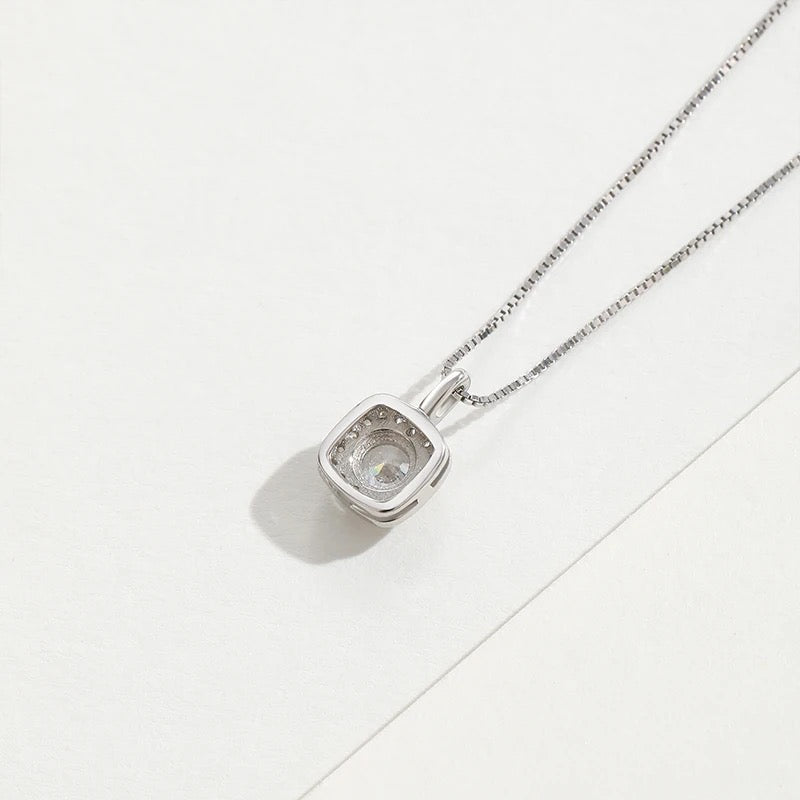 Shiny Diamond Exquisite Square Necklace