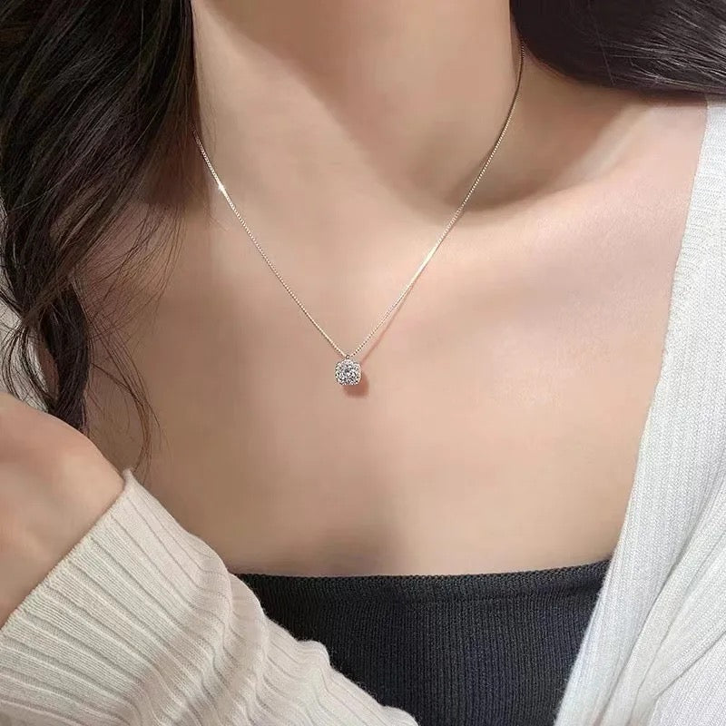 Shiny Diamond Exquisite Square Necklace
