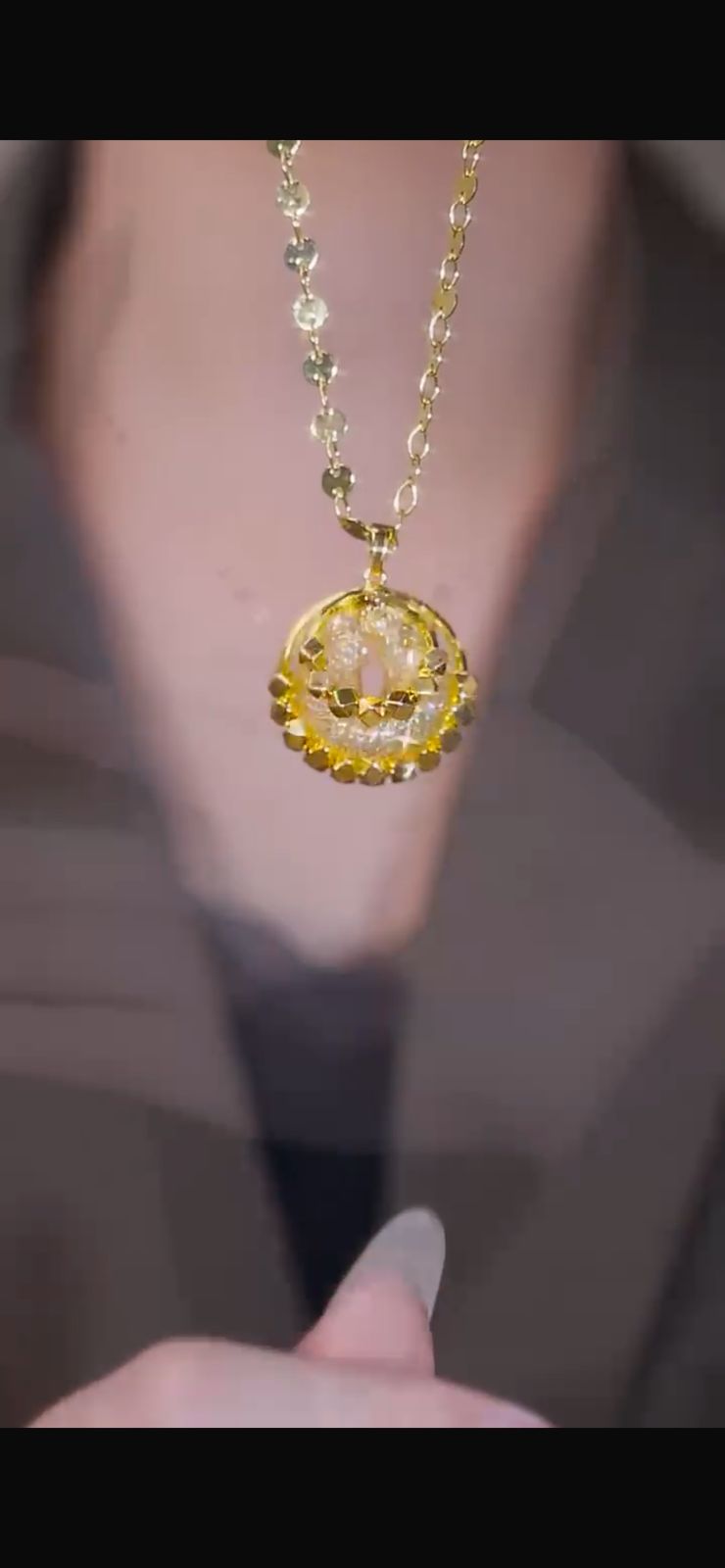 Gold Wire Mesh Zircon (18 k gold)