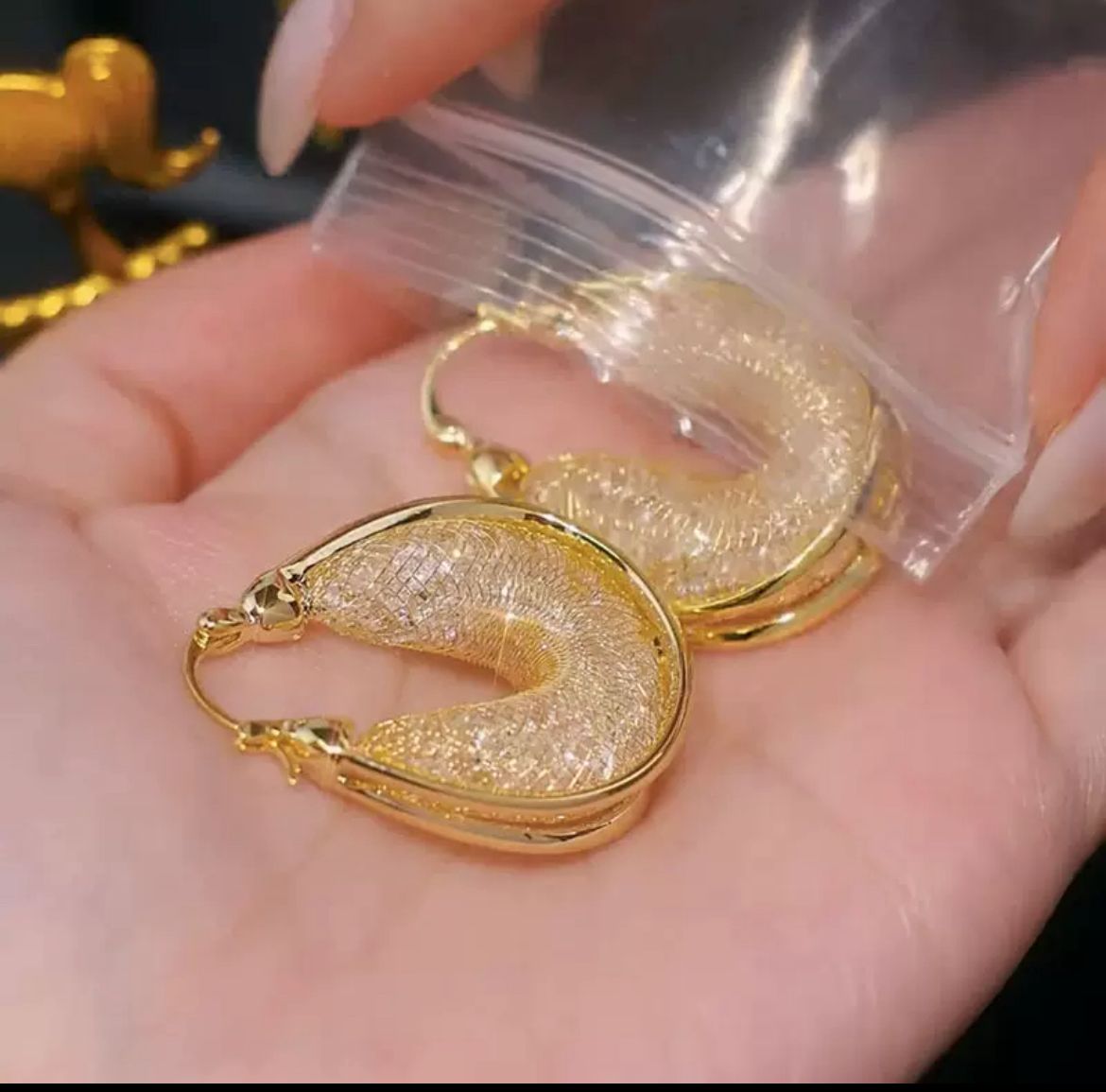 Micro Zircon earring (18k gold)