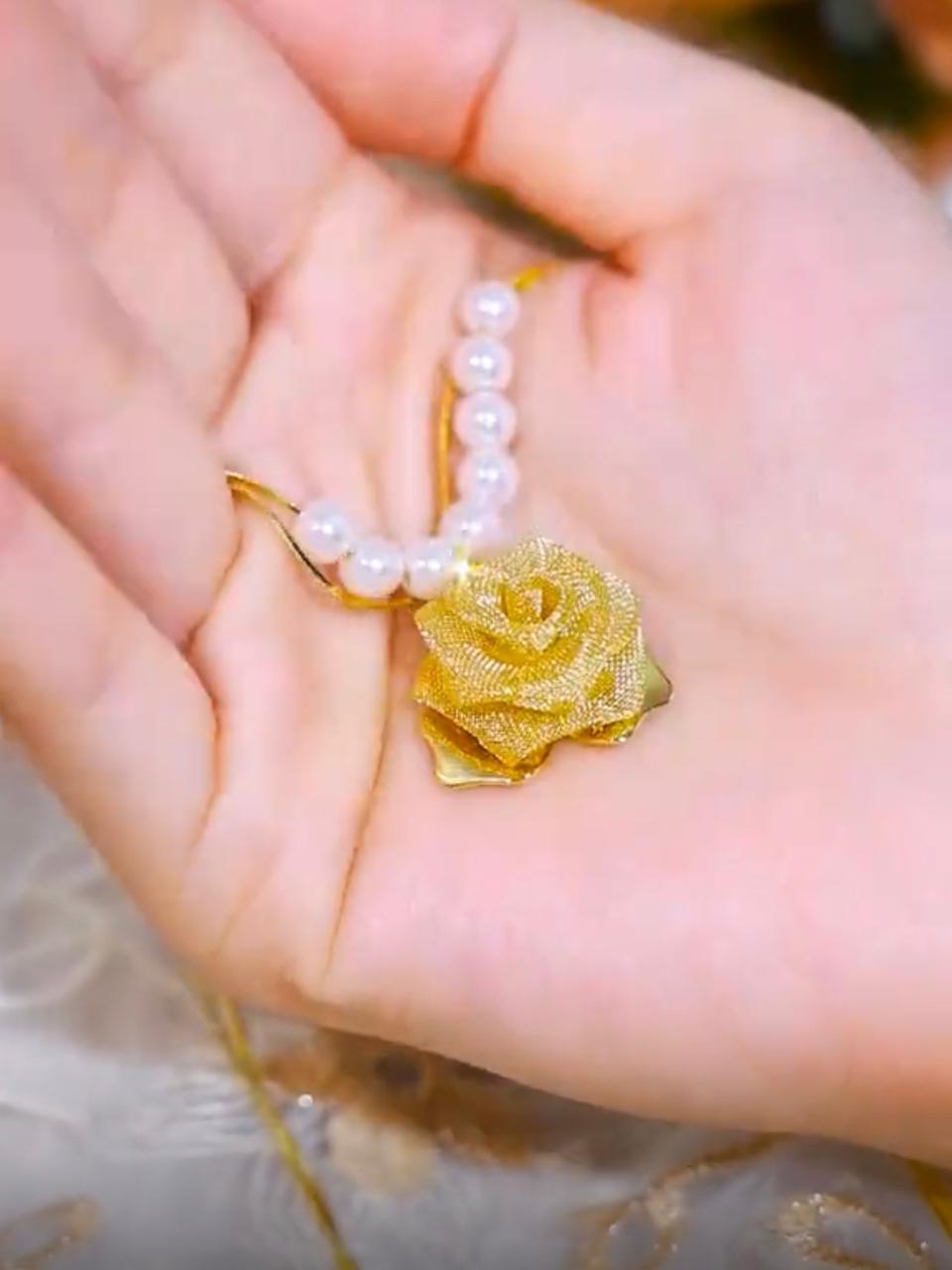 18K Gold-Plated Mesh  Pendant Necklace